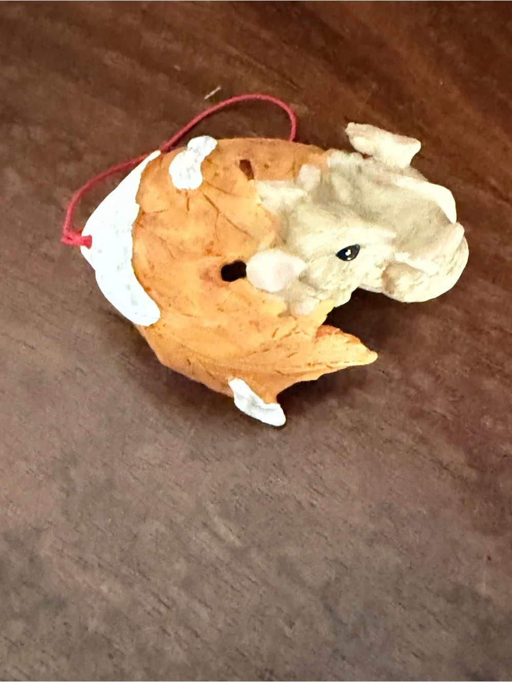 Charming tails, Decorative Hanging Hideout in “Parachute”